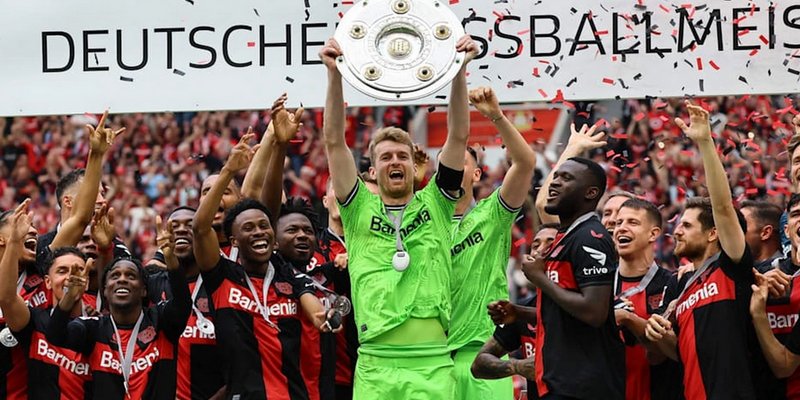 Bayer Leverkusen là đội bóng đã lên ngôi vô địch Bundesliga (Đức) ở mùa giải gần nhất